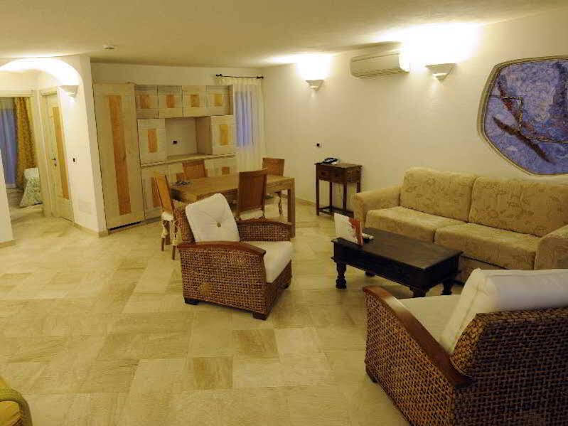 ארזח'ינה Residence Living Poltu Quatu מראה חיצוני תמונה