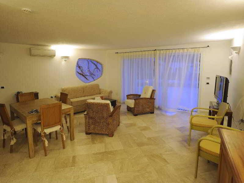 ארזח'ינה Residence Living Poltu Quatu מראה חיצוני תמונה
